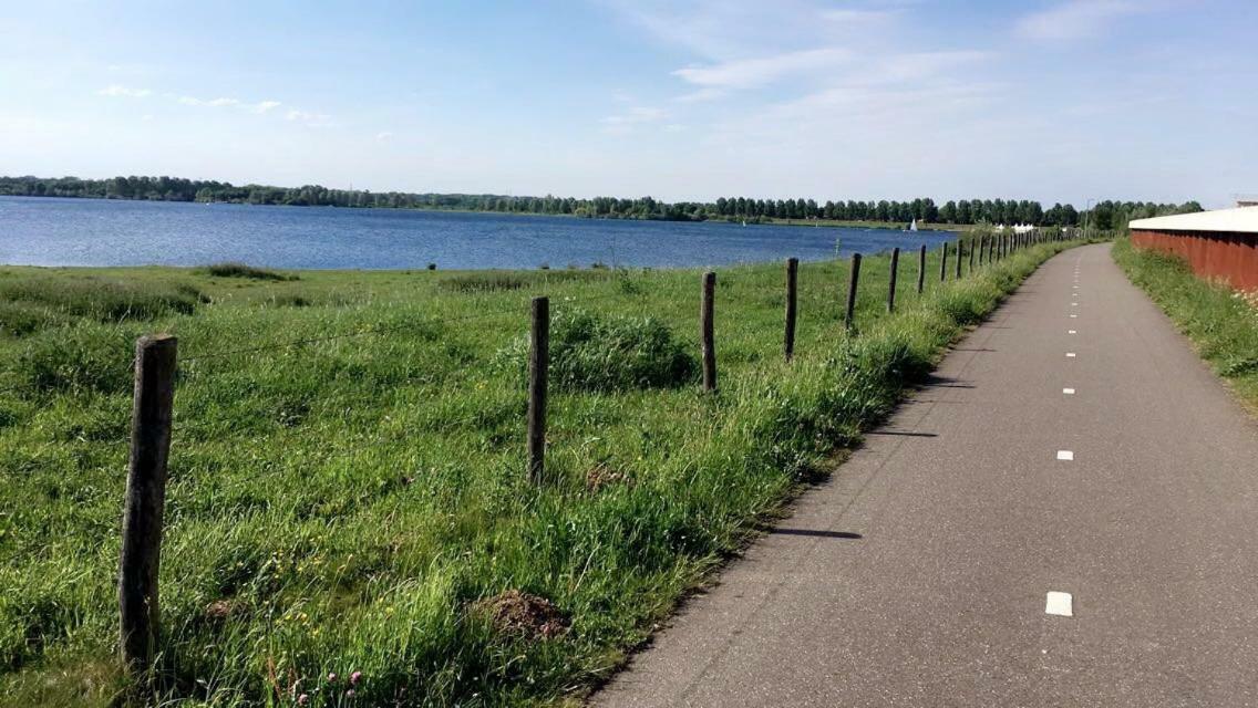 B&B Ool Inclusive Roermond Eksteriør billede