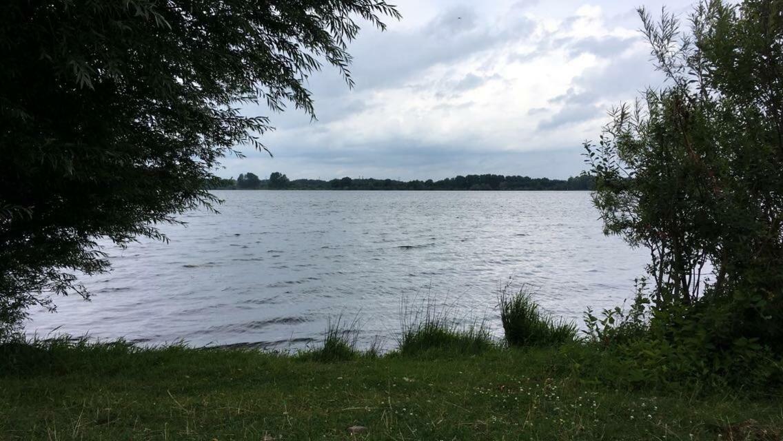 B&B Ool Inclusive Roermond Eksteriør billede